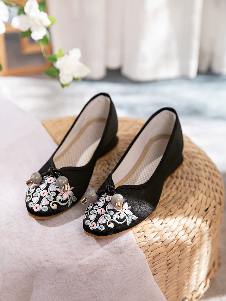 Ellie - Embroidered Cheongsam Shoes