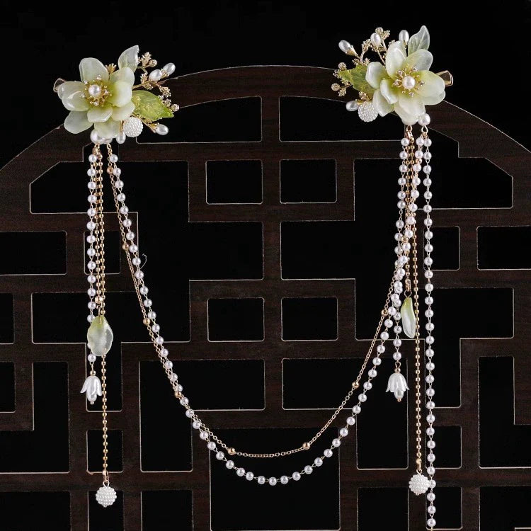 Back Hair Pin: Gardenia