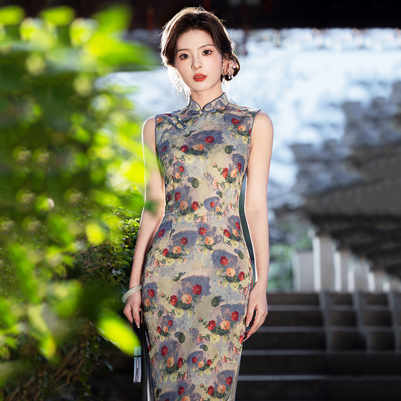 Yi Liuyan 忆榴颜 - Sleeveless Flower Painting Long Cheongsam