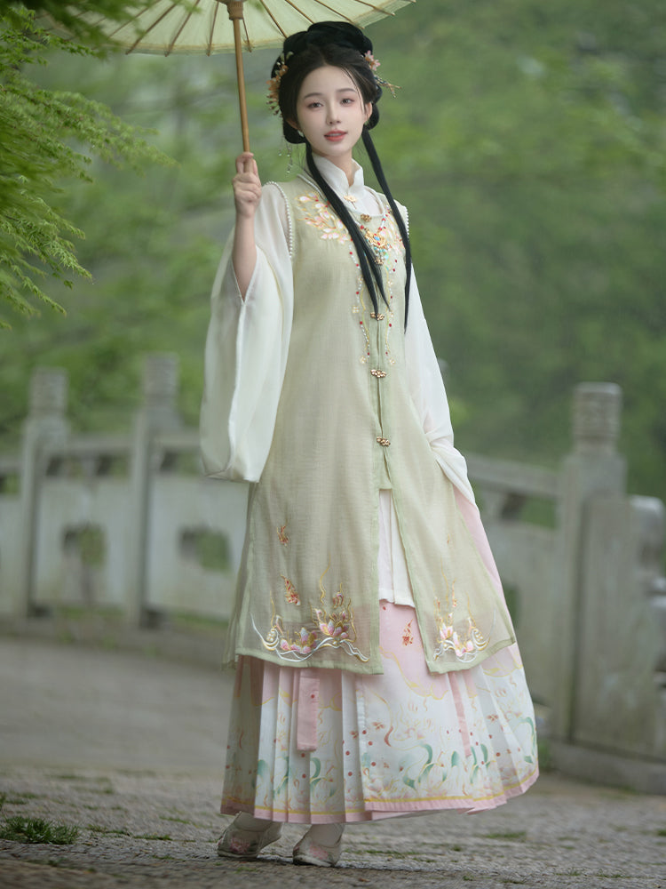 Meaning of Flowers 花间意 - Bijia & Mamianqun Ming Dynasty Hanfu Set