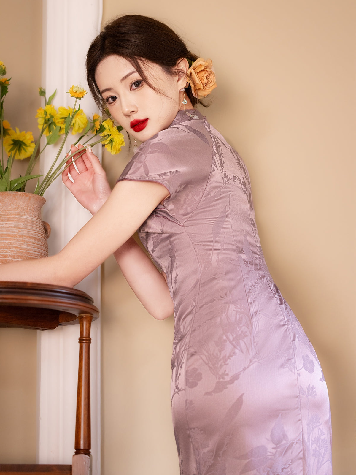 Zhao Yuan 昭愿 - Short Sleeve Satin Pink Long Cheongsam