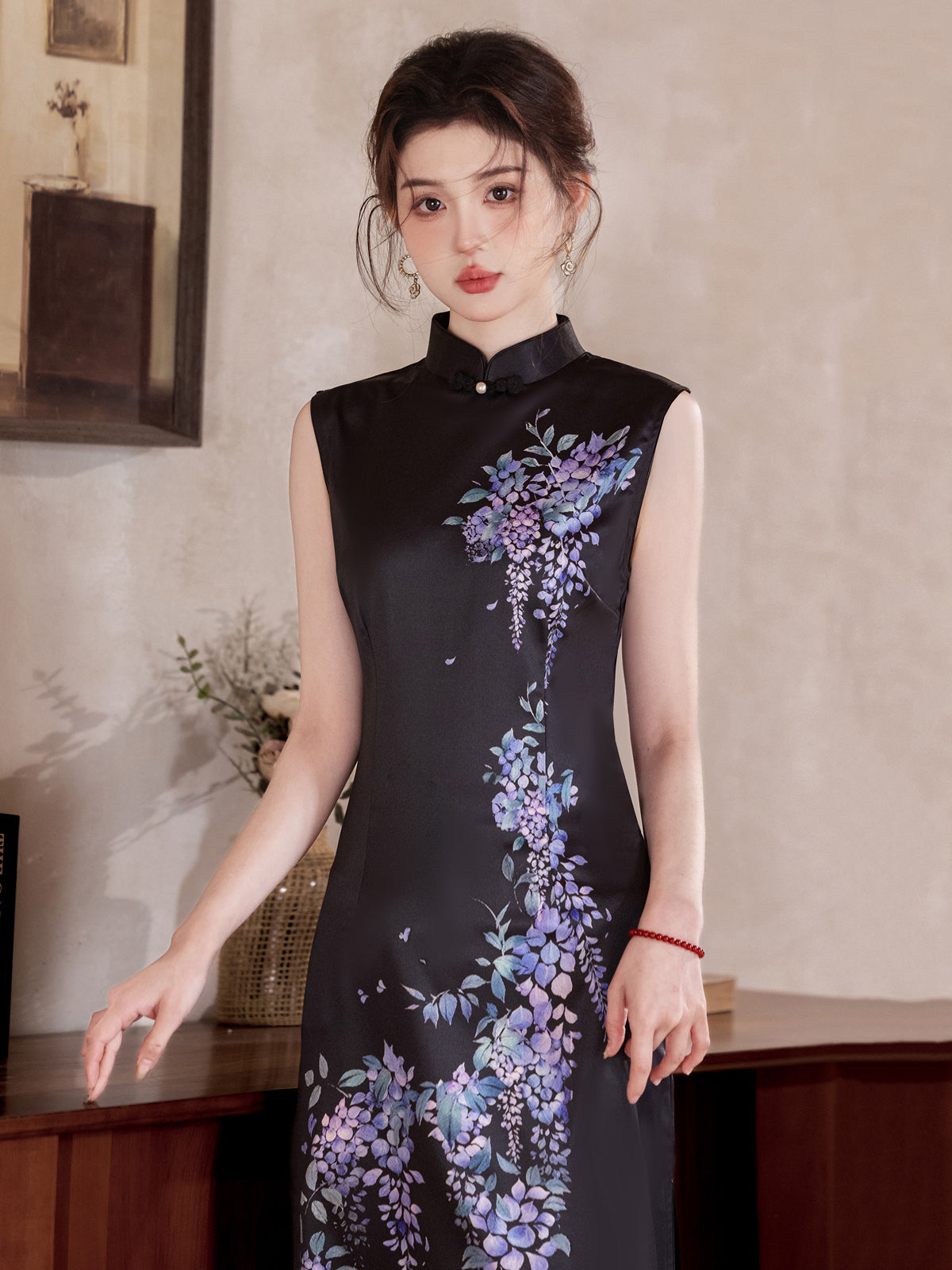 Brocade Wisterias - Sleeveless Floral Midi Cheongsam