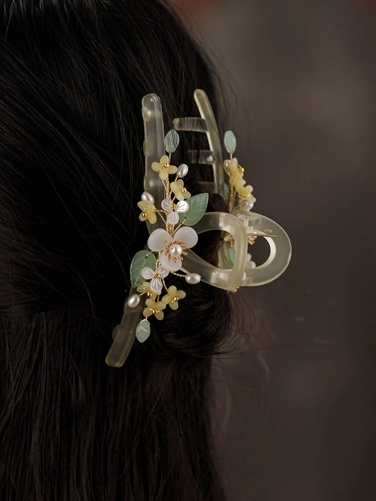 Hair Claw: Sweet Osmanthus