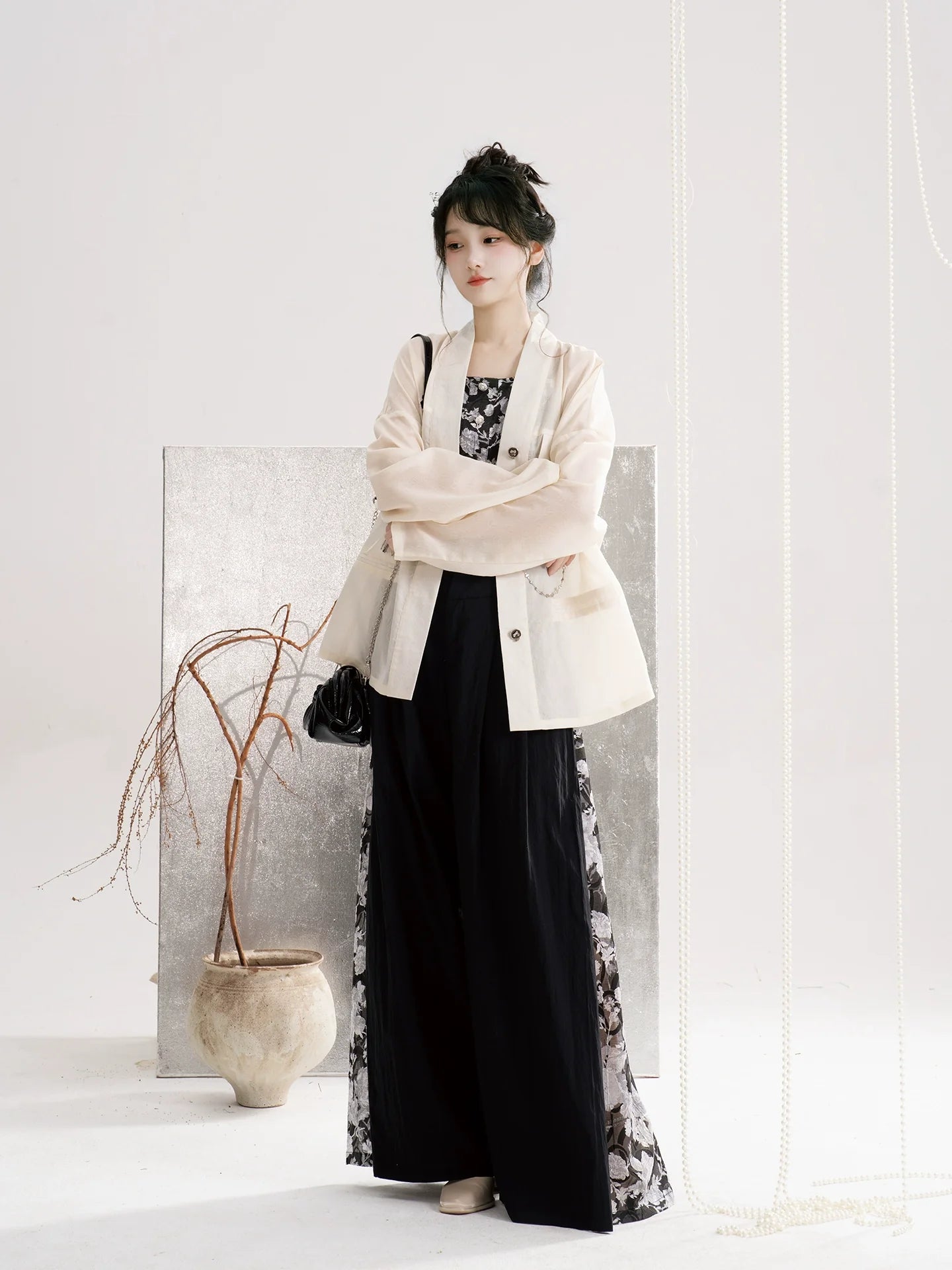 Friday Evening 晚五 - Modern Song Dynasty Summer Casual Hanfu Outfit (Preorder)