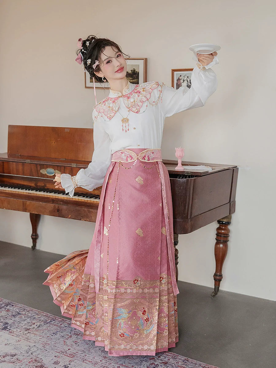 Ming Dynasty Modern Hanfu, Mamianqun, Spring Melodies 三春序 (Preorder)