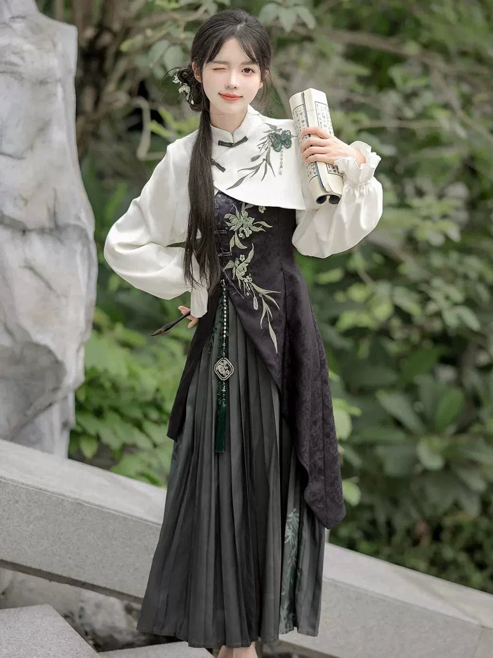 New Chinese Style Outfit: Snow in the Bamboo Ravine 竹涧雪