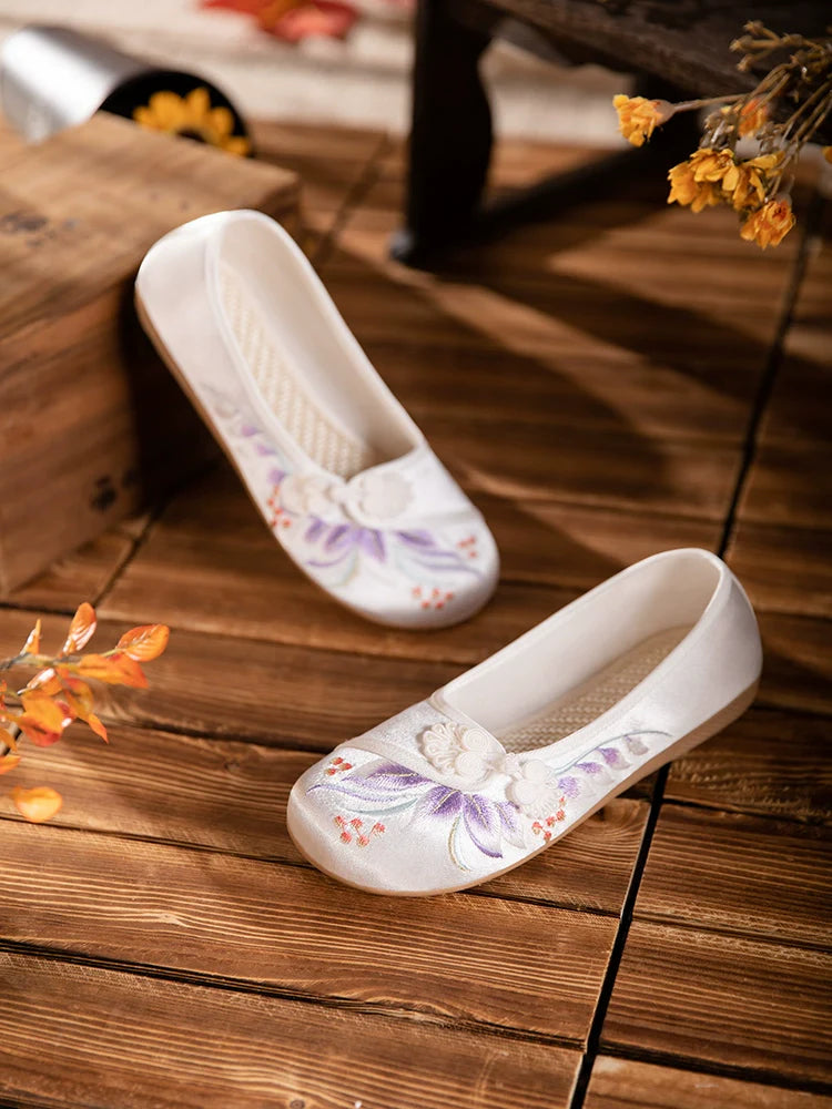 Brielle - Embroidered Chinese Style Shoes