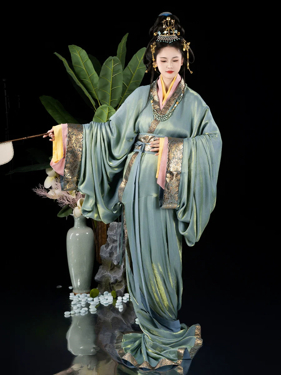 Li Ji - Warring States and Han Dynasty Straight Hem Robe