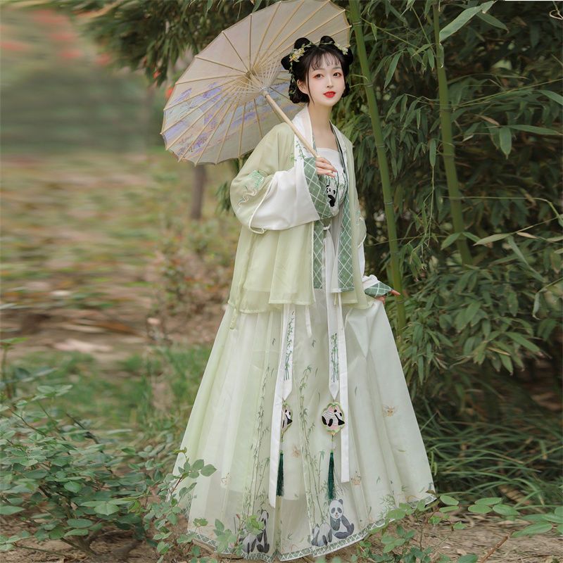 Panda 熊猫 - Song Dynasty Style Qiyao Ruqun Hanfu