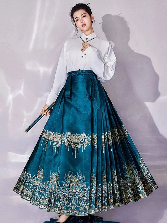 Ming Dynasty Modern Hanfu, Mamianqun, Phoenix Crown 凤冠 (Preorder)