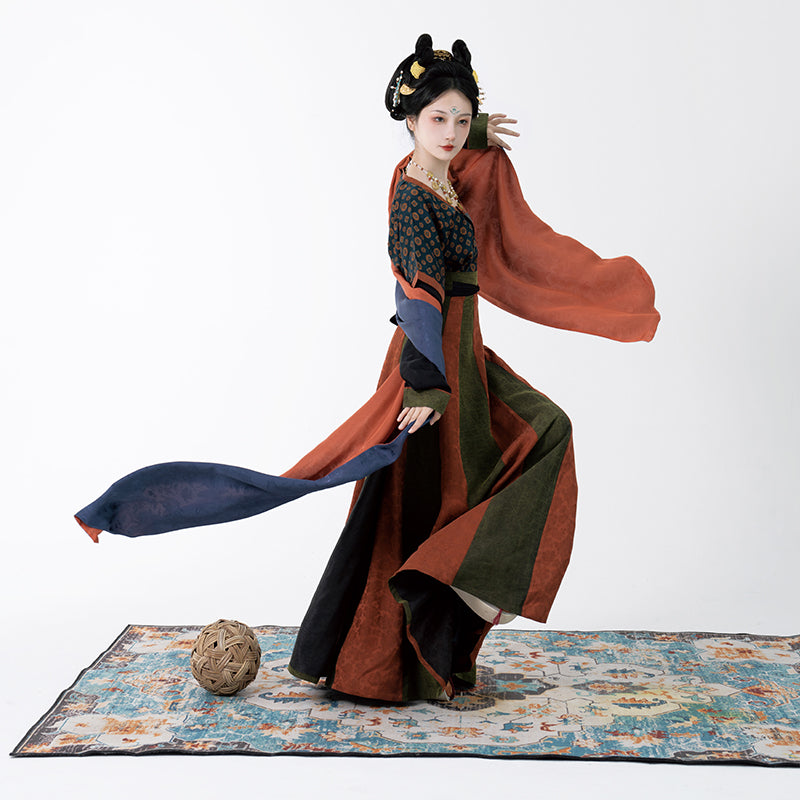 Autumn 裳秋 - Tang Dynasty Style U-shaped Collar 100% Silk Qiyao Ruqun (Preorder)