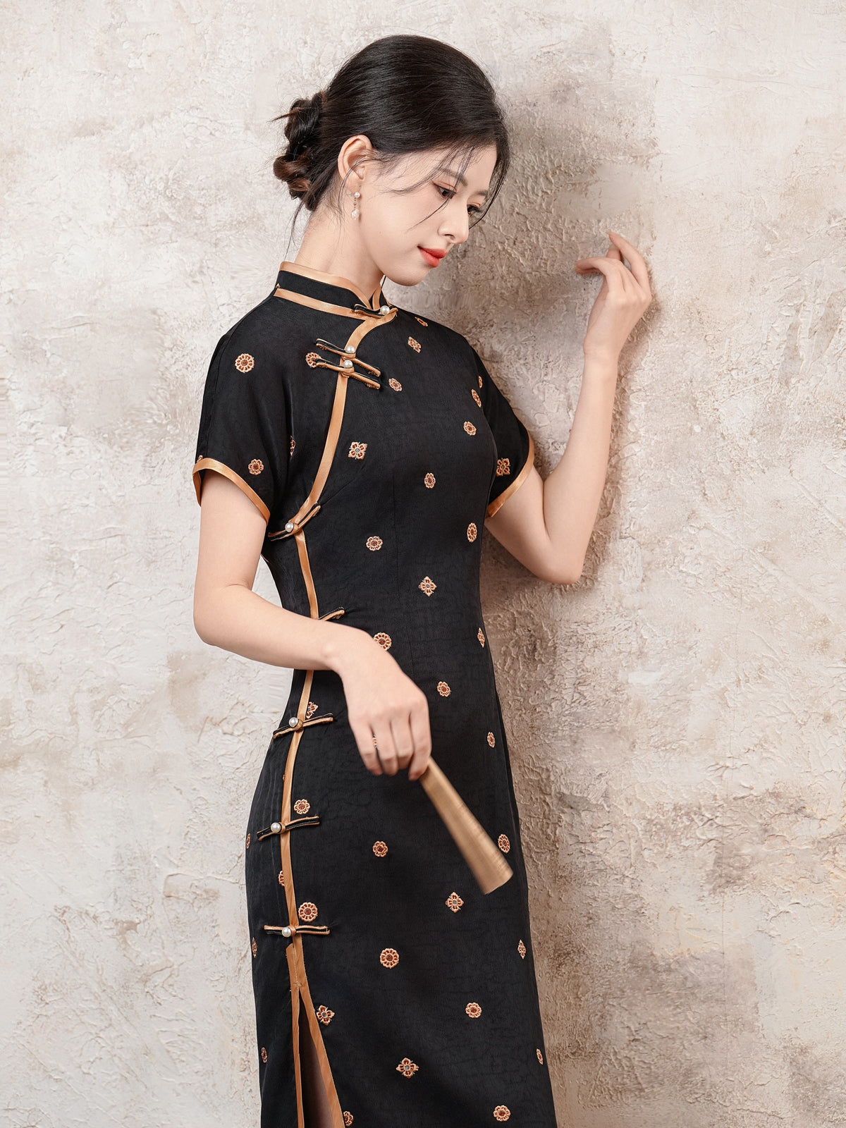 Xuanwen 玄纹 - Short Sleeve Retro Style Long Cheongsam