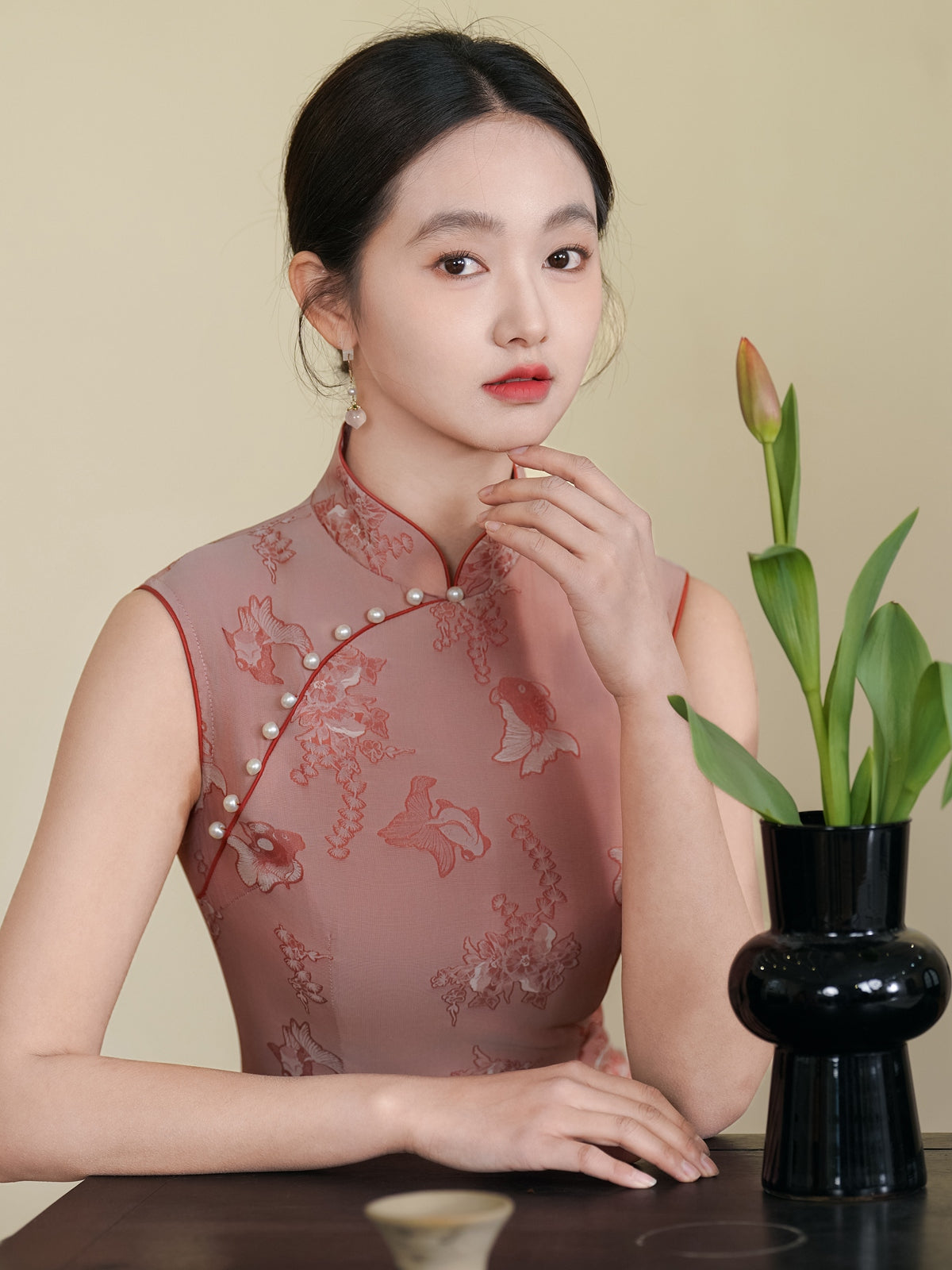 Fenghua Juedai 风华绝代 - Sleeveless Dusty Pink Long Cheongsam