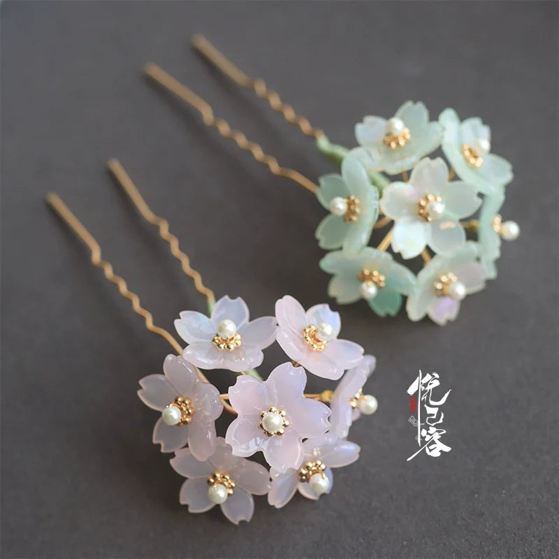 Hair Pin: Little Hydrangea