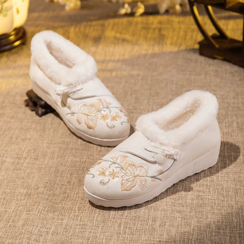 Yunni - Furry Embroidered Hanfu Shoes for Winter