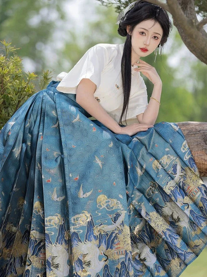 Ming Dynasty Modern Hanfu, Mamianqun, Crane Returns 鹤春归