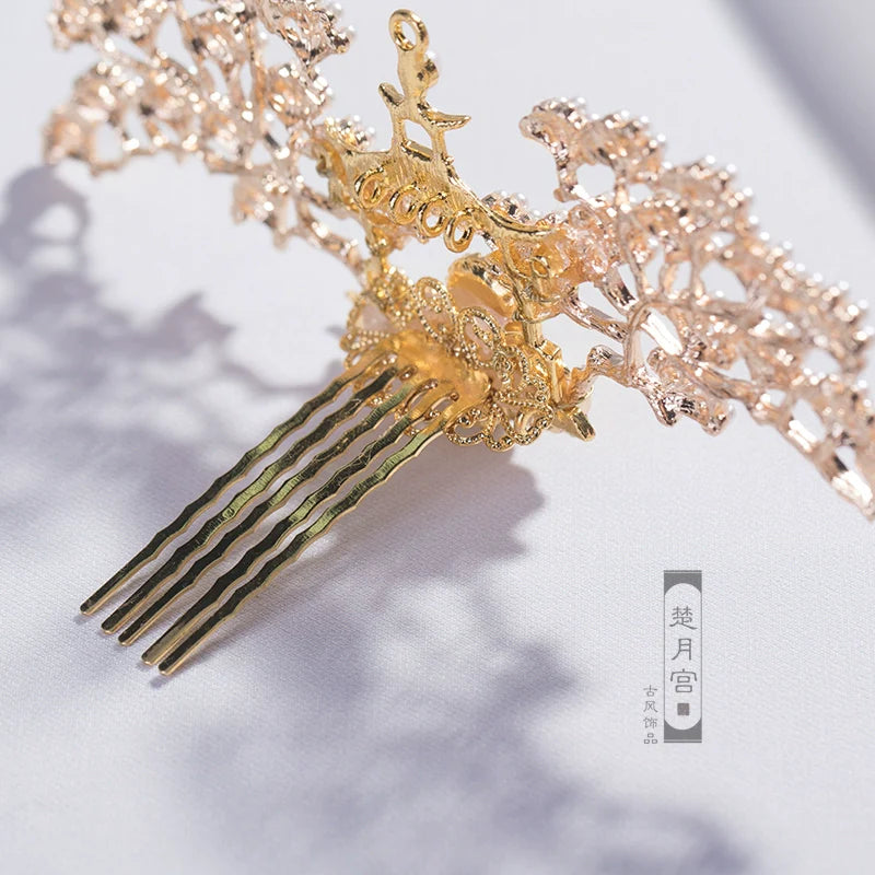 Headdress: Festive Palace