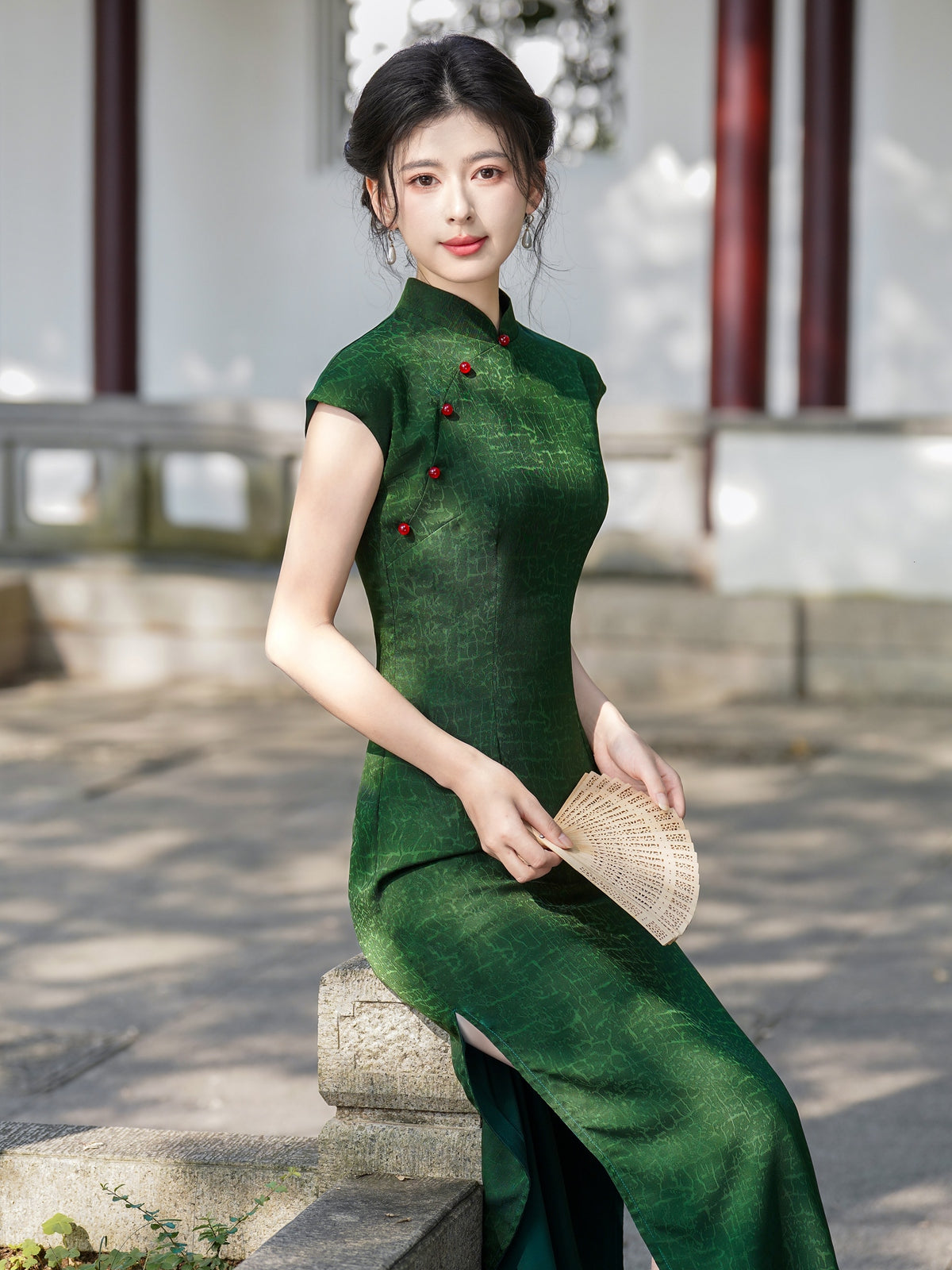 Moss - Sleeveless Midi Retro Style Cheongsam