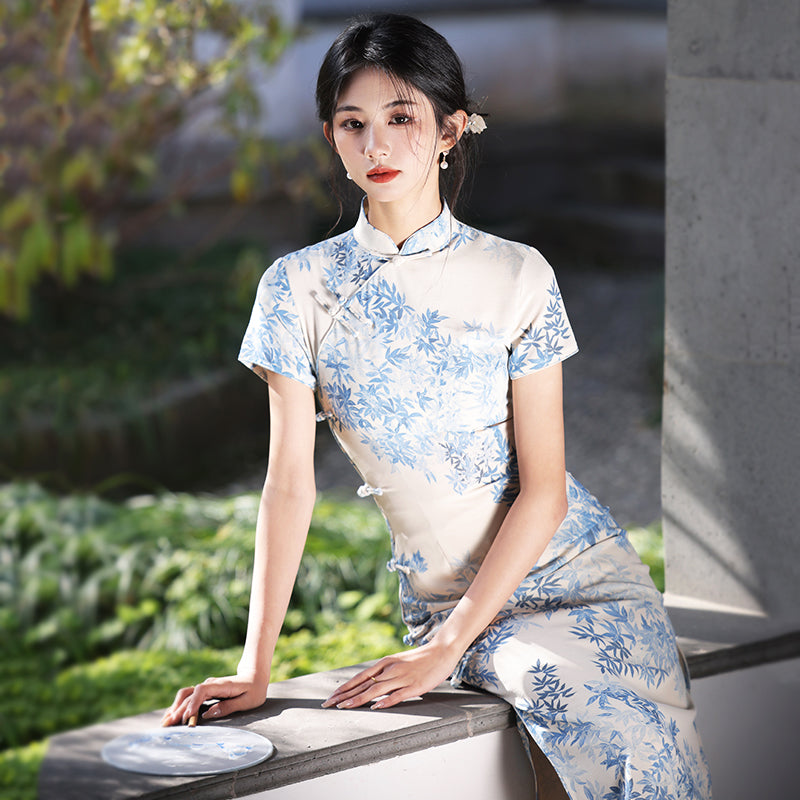 Rustling Winds - Short Sleeve Spring Blue Midi Cheongsam