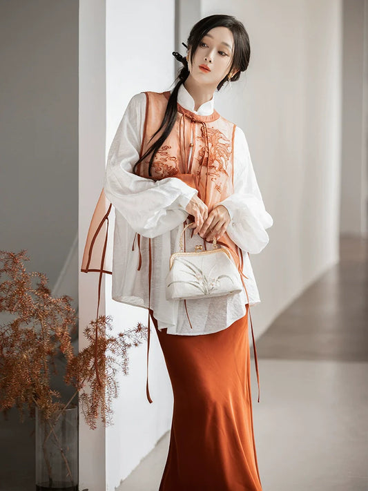 Ming Dynasty x Modern Hanfu: Dreaming Carp 梦鲤 (Preorder)