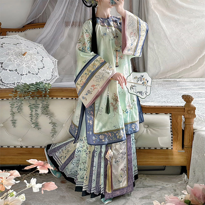 Baohua 宝华 - Qing Dynasty Han Lady Outfit