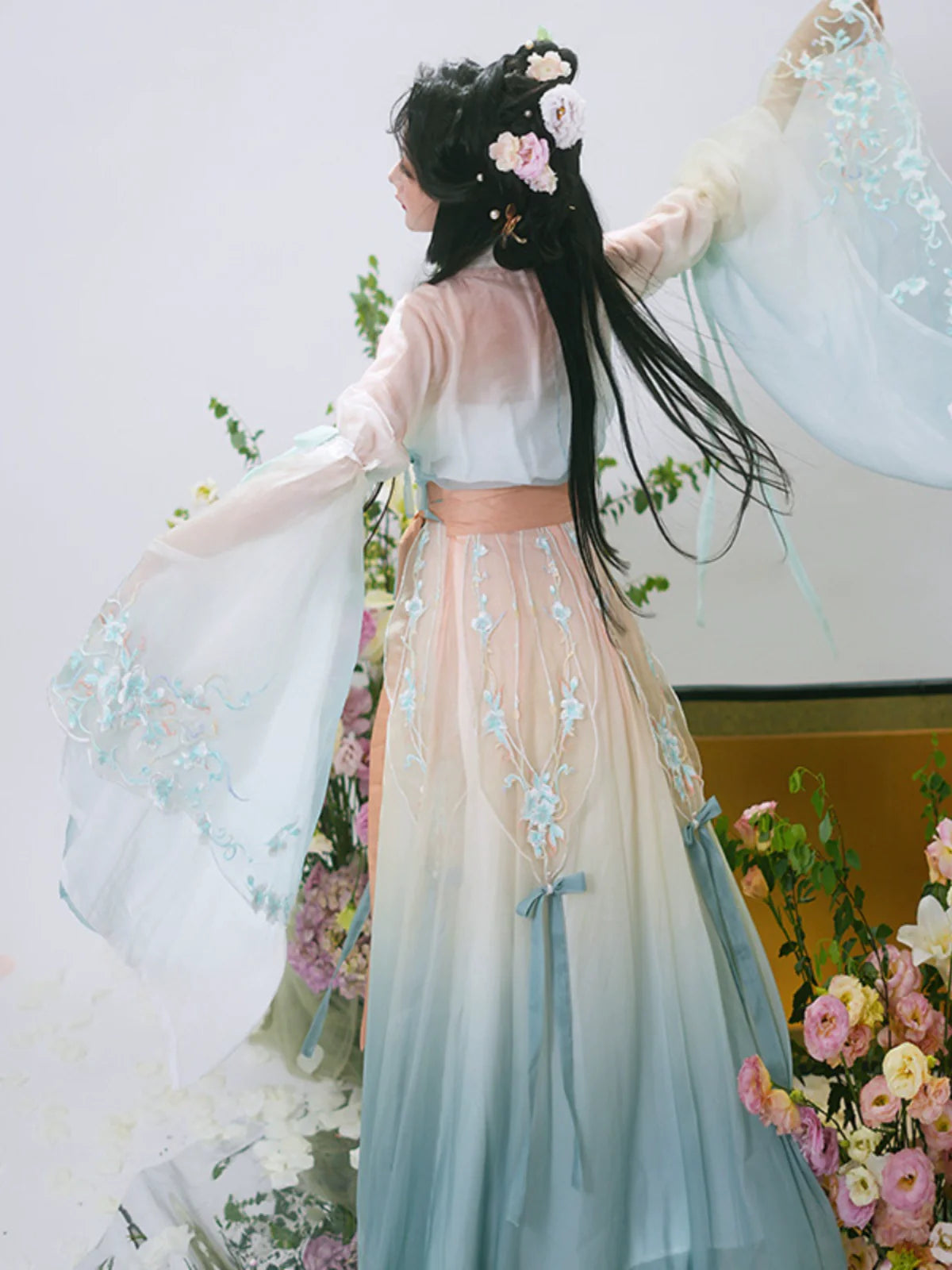 Pear Blossom Fall - Wei Jin Fairy Style Qiyao Ruqun