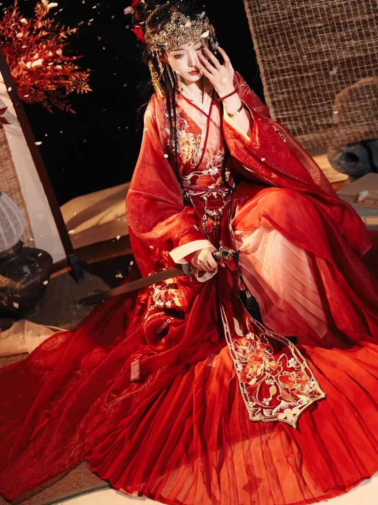Lady Yu 虞姬 - Warring States and Han Dynasty Straight Hem Robe