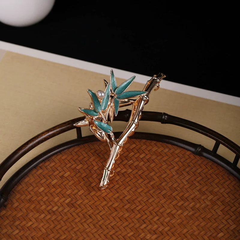 Hair Claw: Bamboo Yin
