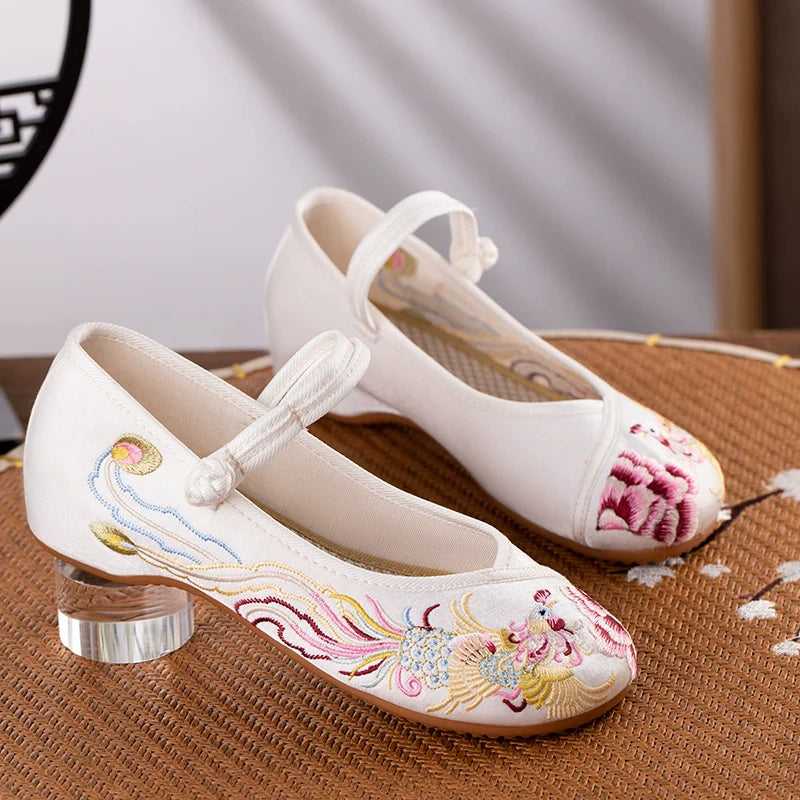 Ivy - Embroidered Chinese Hanfu Shoes