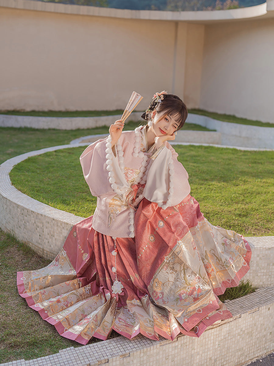 Flower Banquet 团花小宴 - Pipa Sleeve Top & Mamianqun Ming Dynasty Hanfu Set