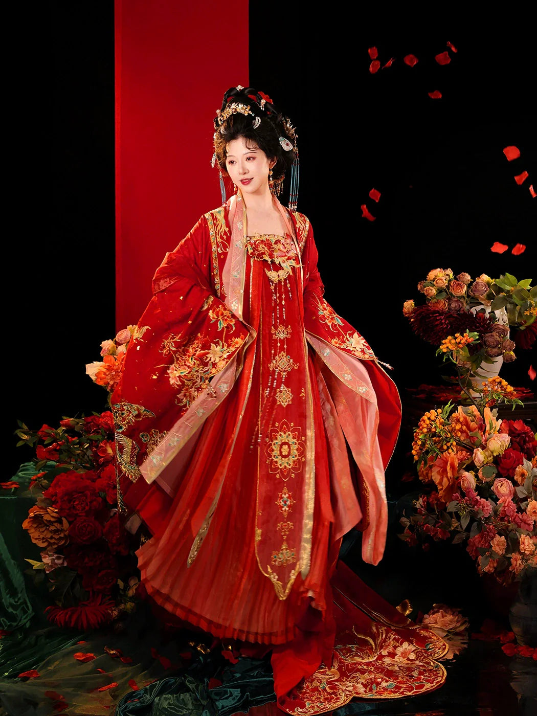 The Tang Dynasty Wedding, Bridal Gown, Song of Peace 太平笙歌 (Preorder)