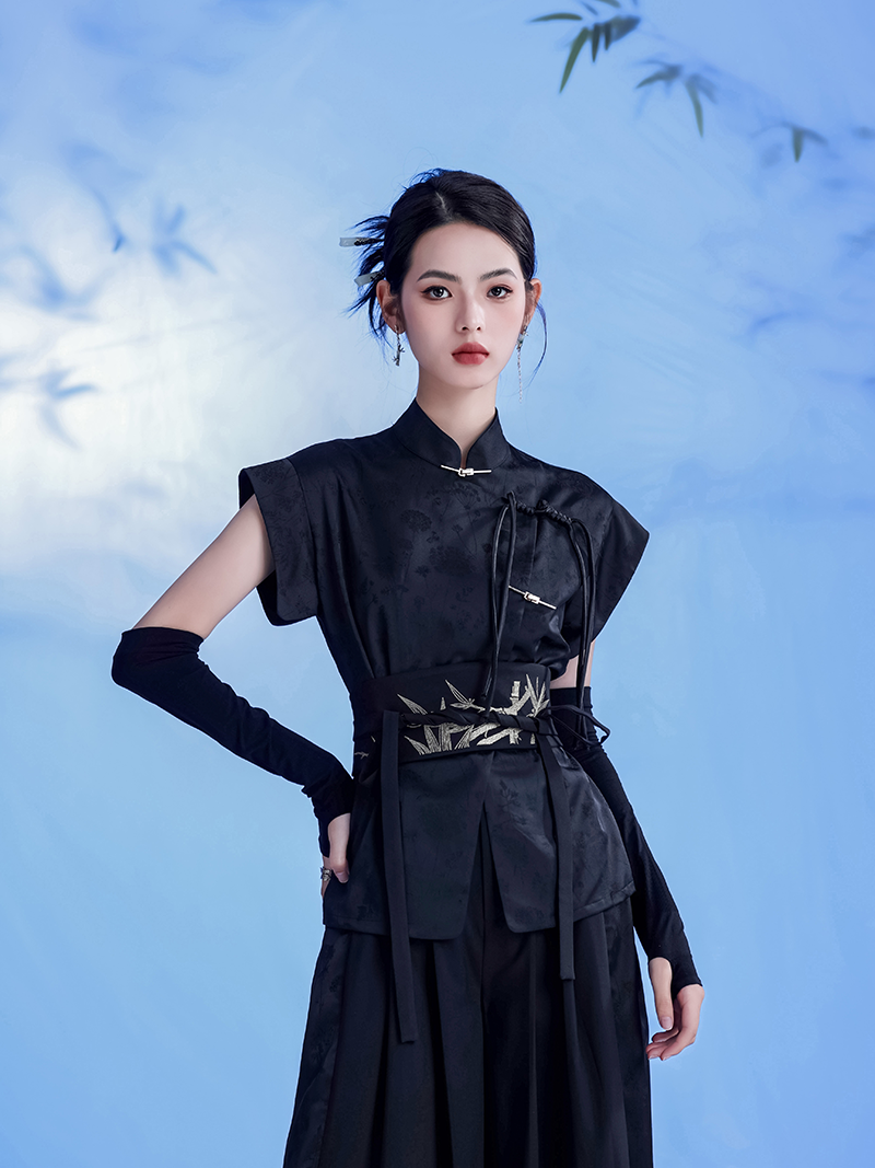 Melisende - Chinese Wuxia Swordsman Outfit