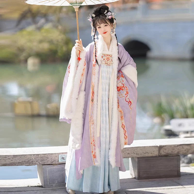 Tang Jinci  唐锦词 - Tang Dynasty Style Qixiong Ruqun for Spring and Autumn