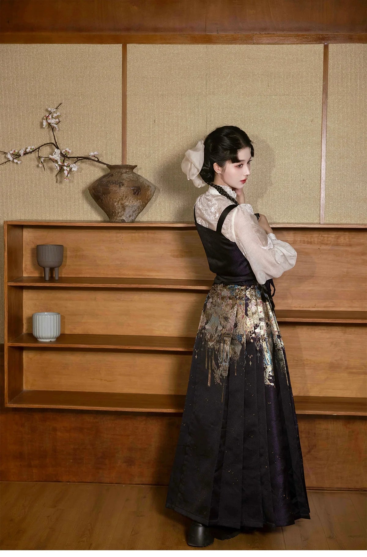 Ming Dynasty Modern Hanfu and Mamianqun, Flower Night Banquet 花朝夜宴