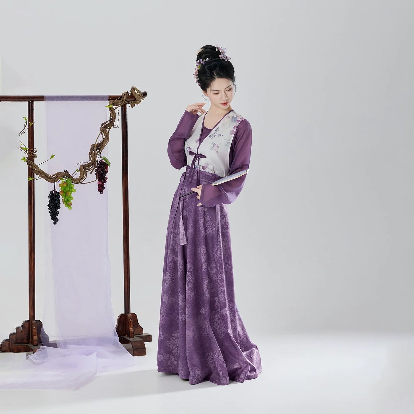Taro Grape 紫芋葡萄 - Modern Tang Dynasty Hanfu Outfit (Preorder)