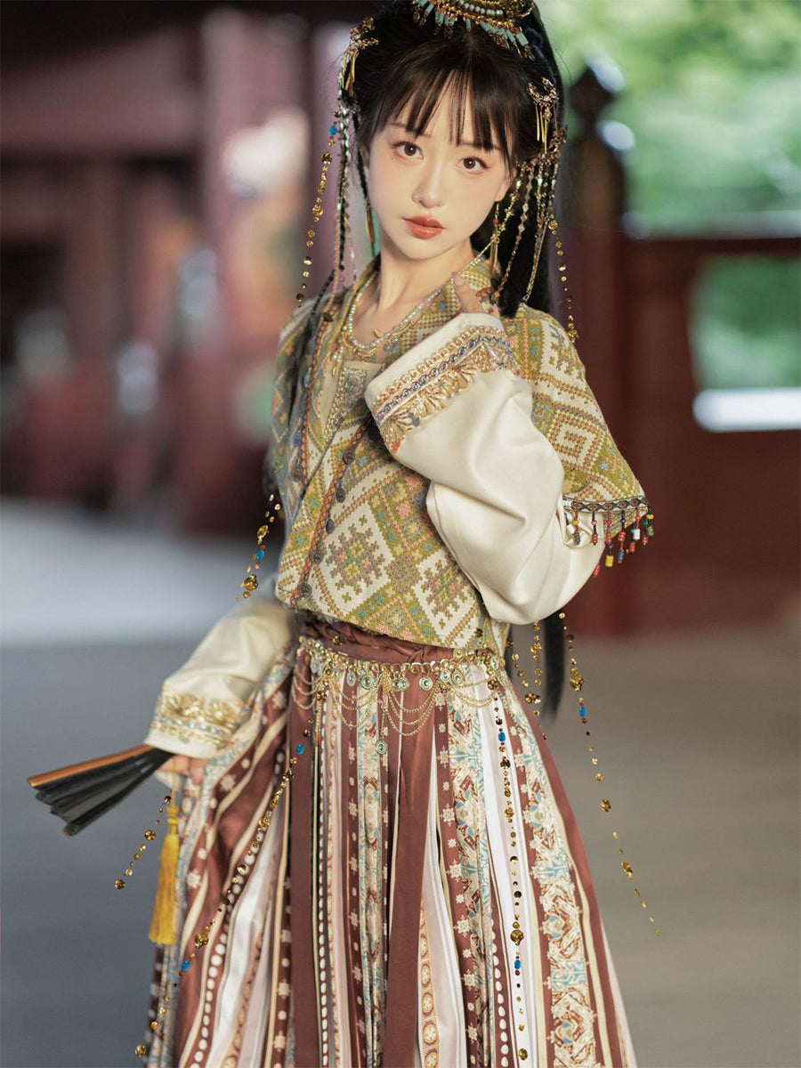 Qiubai 秋白 - Tang Dynasty Style Beizi Qiyao Ruqun