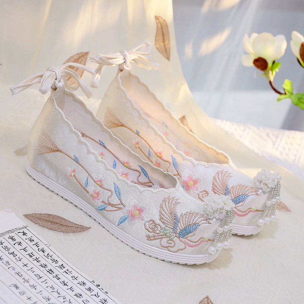 Madison - Embroidered Chinese Hanfu Shoes
