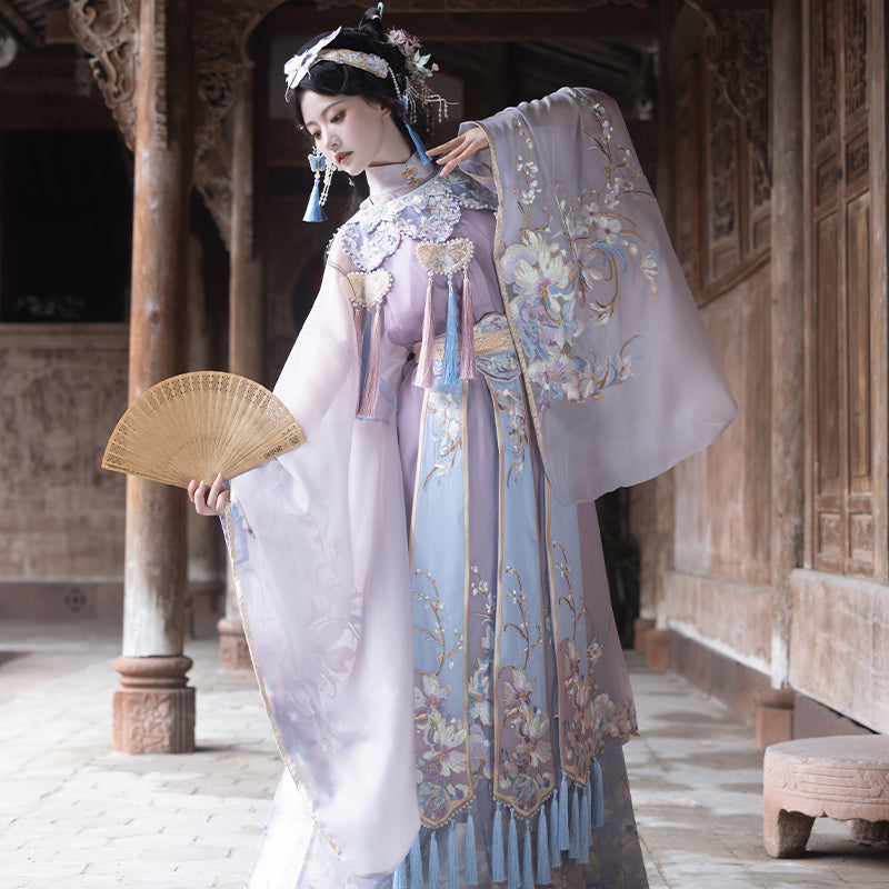 Lady Yu 虞姬 - Opera Style & Mamianqun Ming Dynasty Hanfu Set (Preorder)