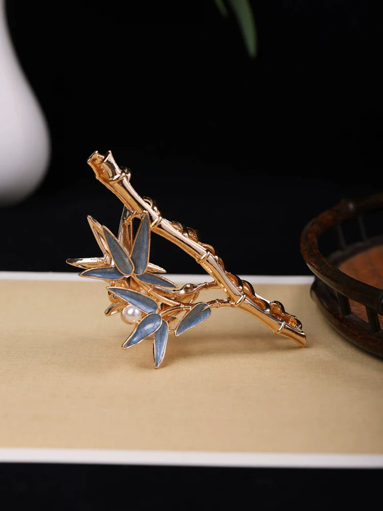 Hair Claw: Bamboo Yin