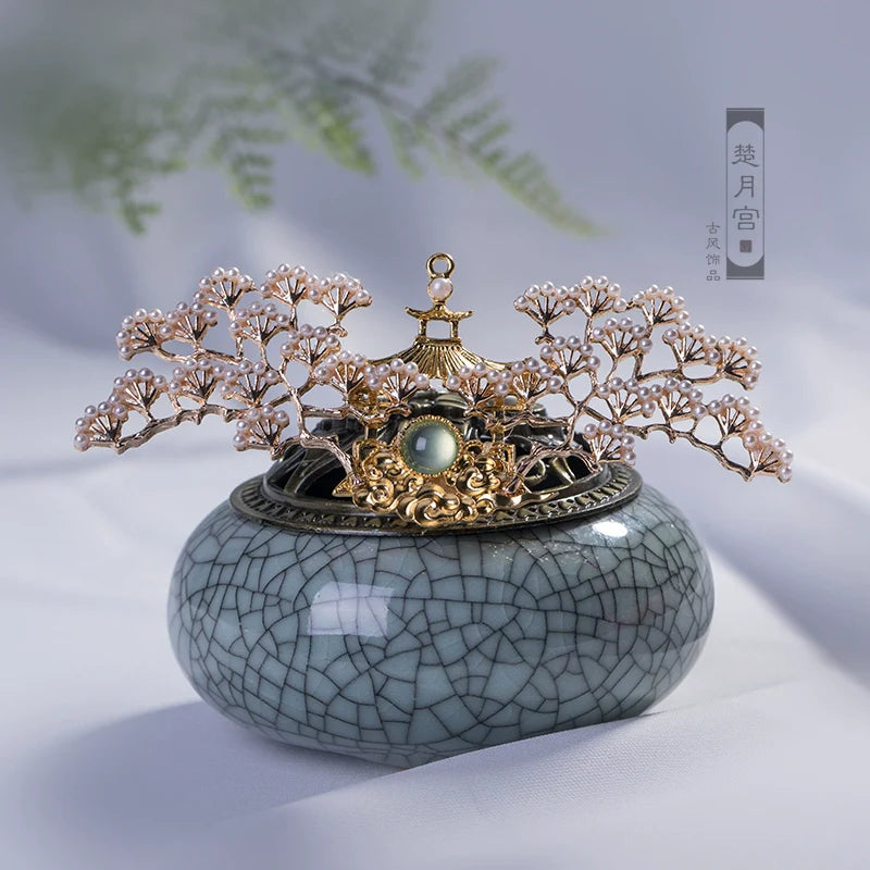 Headdress: Festive Palace