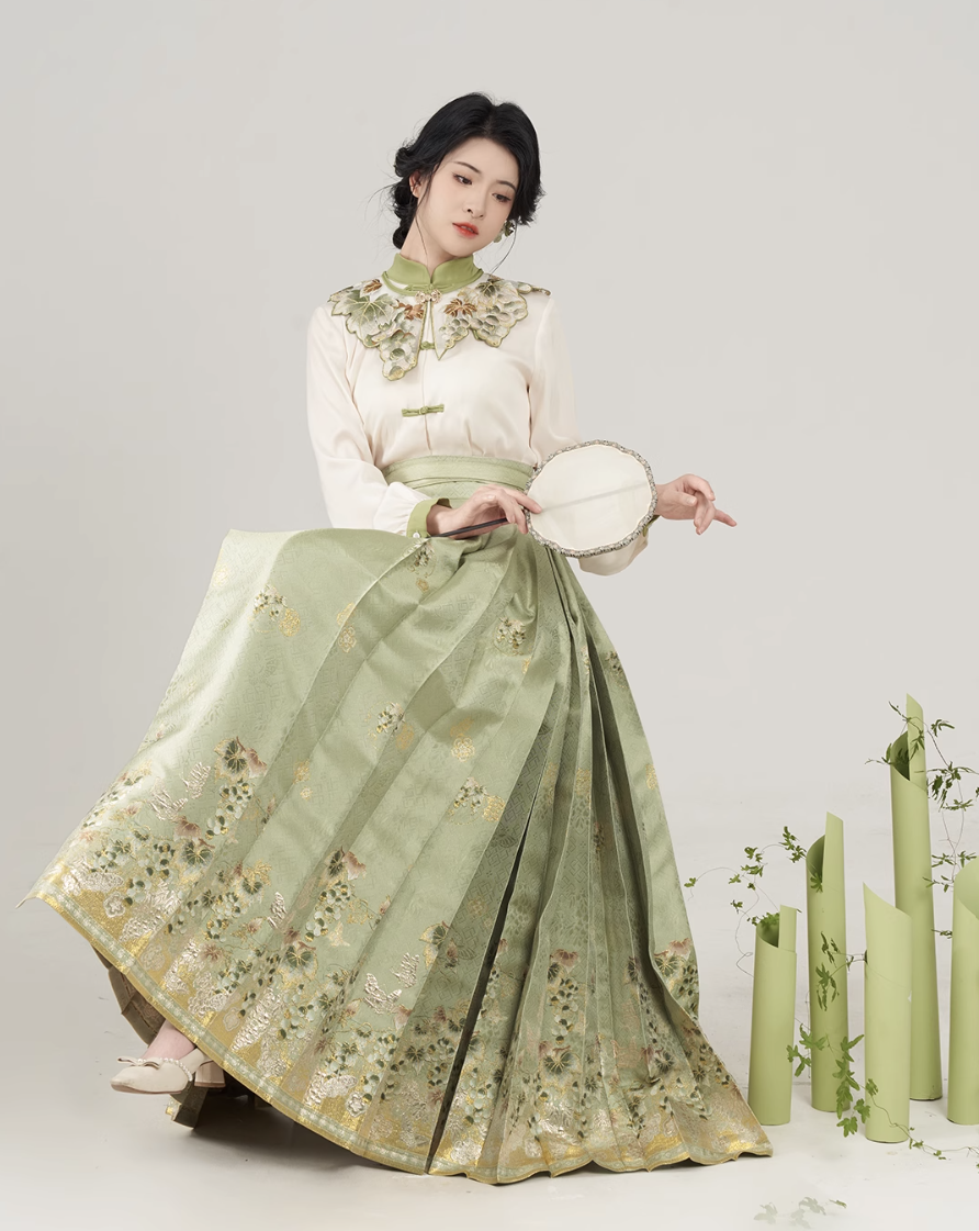 Ming Dynasty Modern Hanfu, Mamianqun, Sunshine Rose 阳光玫瑰 (Preorder)