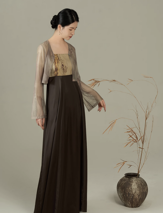 Tang Dynasty x Modern Hanfu: Drunk Woods 醉临 (Preorder)