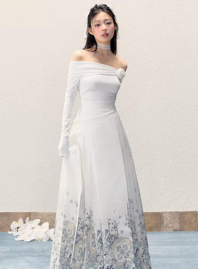 Ming Dynasty Modern Hanfu, Mamianqun, Snow Lady 轻罗