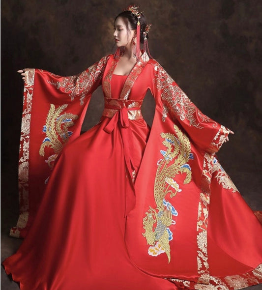 The Modern Chinese Wedding Gown, Ethereal