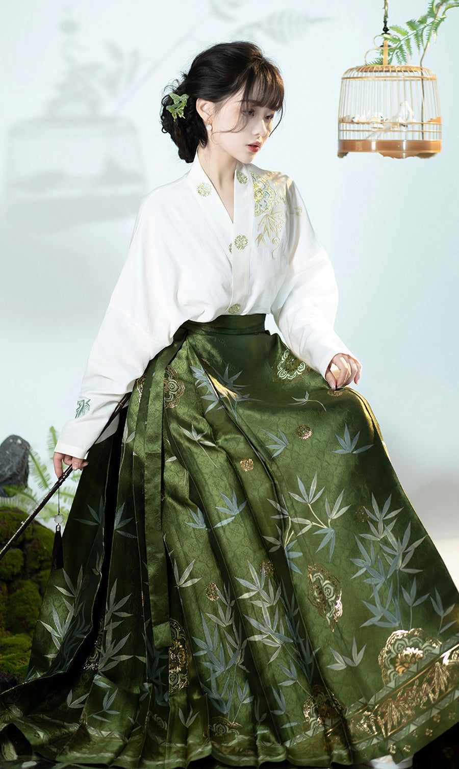 Ming Dynasty Modern Hanfu, Mamianqun, Bamboo Grove (Preorder)