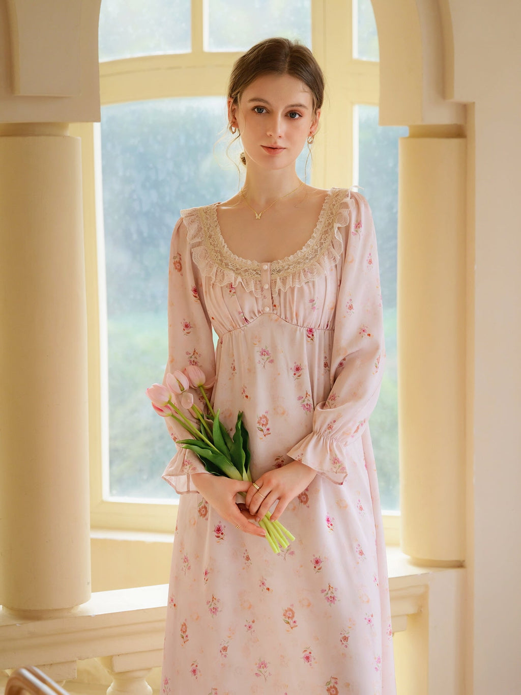 Vintage Lace Trim Floral Nightgown