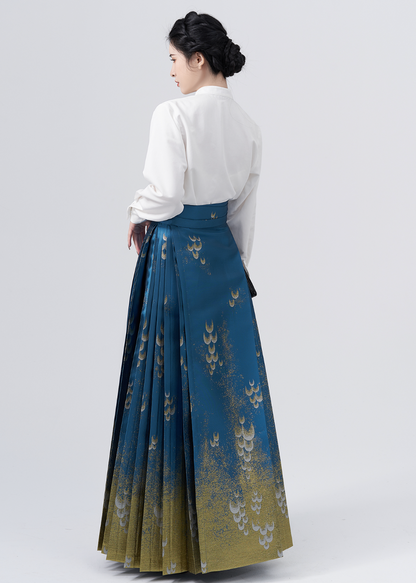 Ming Dynasty Modern Hanfu, Mamianqun, Mermaid Scales (Preorder)