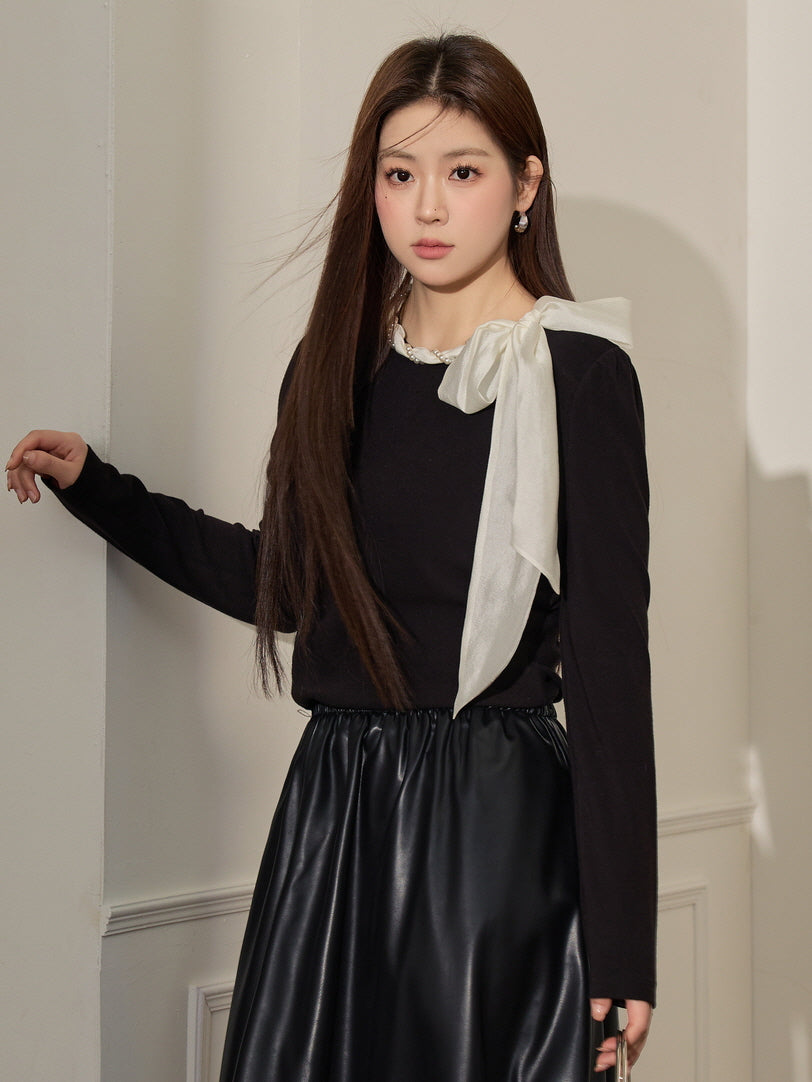 Elegant Pearl-Trimmed Bow Knit Top