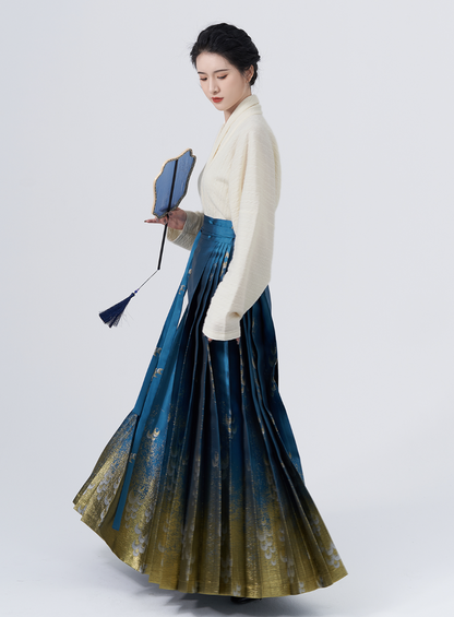Ming Dynasty Modern Hanfu, Mamianqun, Mermaid Scales (Preorder)
