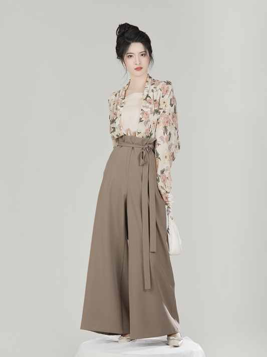 Modern Hanfu, Claire